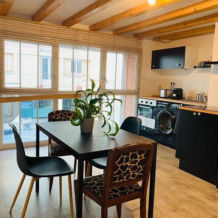 Loft 60M2 2-4 Personnes Avec Garage Et Wifi 3 Rue St Joseph St Etienne Proche Centre-Ville Saint-Etienne  Luaran gambar