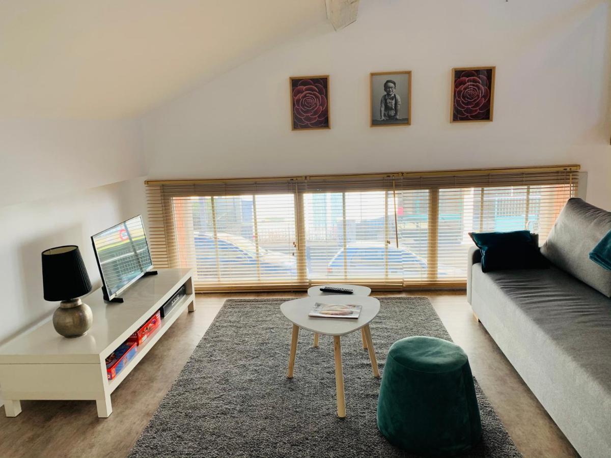 Loft 60M2 2-4 Personnes Avec Garage Et Wifi 3 Rue St Joseph St Etienne Proche Centre-Ville Saint-Etienne  Luaran gambar