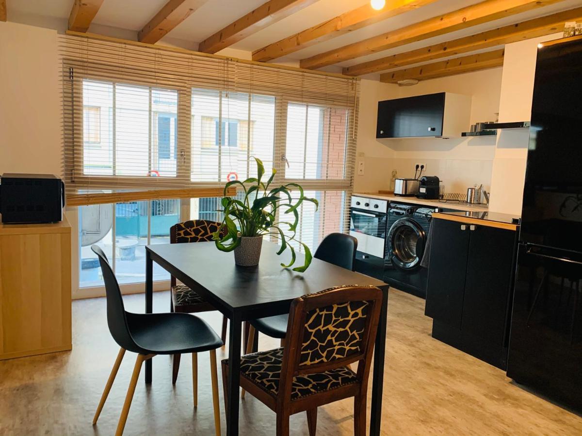 Loft 60M2 2-4 Personnes Avec Garage Et Wifi 3 Rue St Joseph St Etienne Proche Centre-Ville Saint-Etienne  Luaran gambar